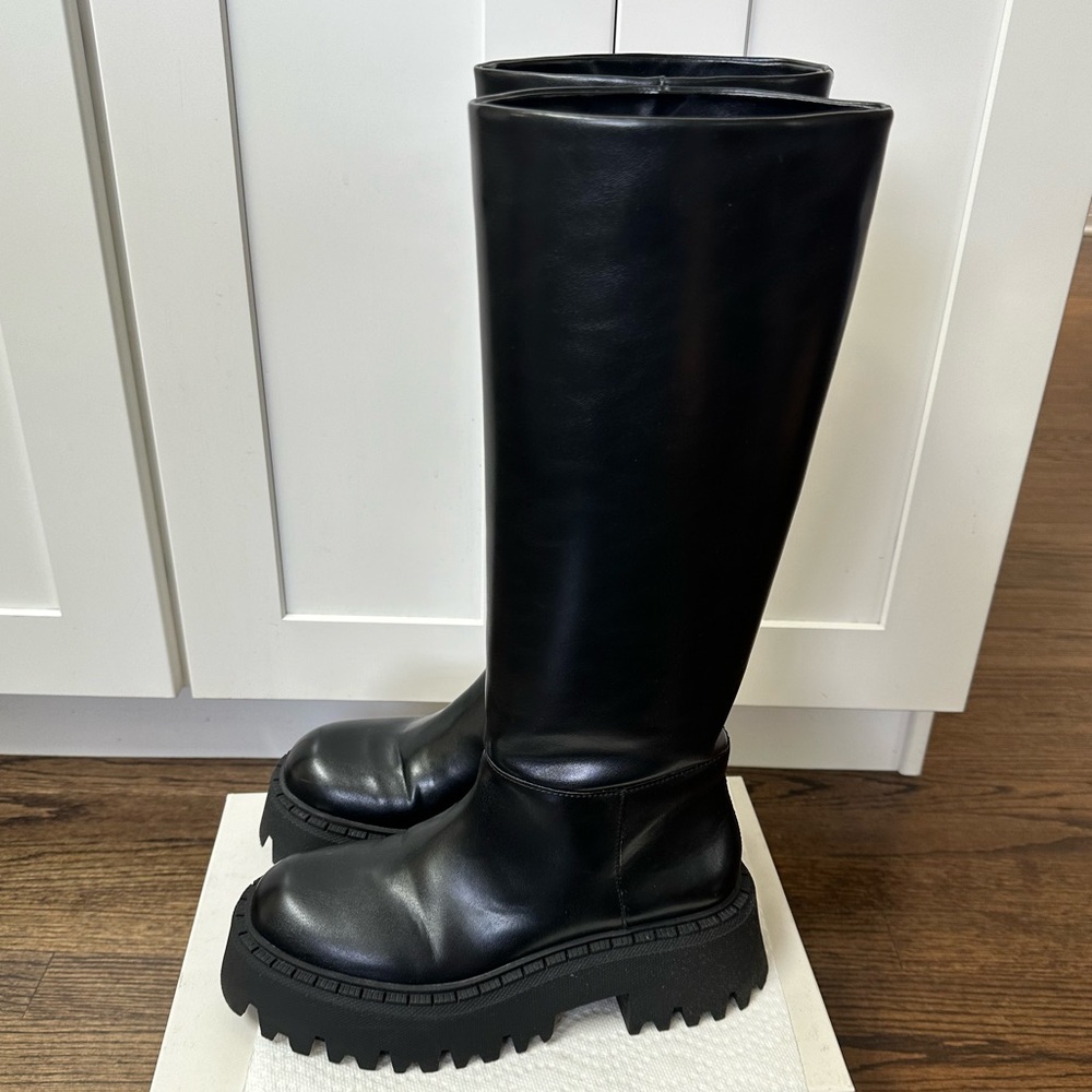 Black Knee-High Leather Boots